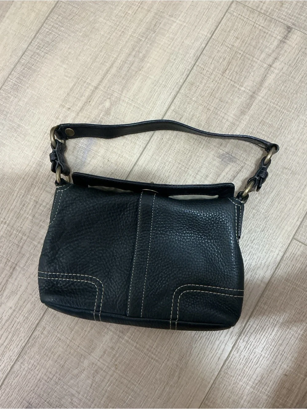 Coach Black Pebbled Leather Shoulder Bag with Contrast Stitching